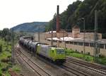 119 007 von RheinCargo zieht am 10.September 2016 einen Kesselzug durch Kronach in Richtung Saalfeld.