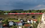 111 039 mit dem RE 4265 Nrnberg-Mnchen am 10.8.13 in Laaber