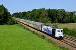 Regelmäßig sind Neuwagentransporte in geschlossenen Waggons der Firma Altmann auf der KBS 950 anzutreffen. So z.B. der DGS 48865 von München Freimann nach Verona Q.E., der am 26. August 2017 von 139 135 nach Kufstein gebracht wurde und den ich bei Gutmart fotografieren konnte.
 