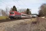 Die 1116 013 mit einem EC von Salzburg Richtung Rosenheim bei Übersee am 15.02.2014