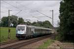 Grund des Ausfluges nach Vogl war SIEMENS: 111 038 ist mit dem IC 87  TIEPOLO , Mnchen Hbf - Venezia Santa Lucia, zum Brenner unterwegs und wird bei Vogl von Drei Fotografen auf den Chip gebannt.