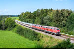 Am 31.07.2020 sind DB 218 484-4 und 456-2 unterwegs mit dem IC 2012 von Oberstdorf nach Stuttgart und konnten hier bei Martinszell aufgenommen werden