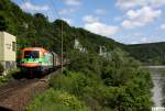 BB 116 007-4 Werbelok SOS Kinderdorf mit Gterzug Richtung Ingolstadt, KBS 993 Regensburg - Ulm,  fotografiert an der Ausweichstelle Matting am 04.06.2010 