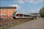 ET22005 und ein ET23xxx beschleunigen am Stadtrand von Hohenlimburg als ABR99735, (RB91  Ruhr-Sieg-Bahn ) nach Hagen Hbf. (23.04.2008)