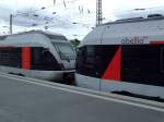 Vergleich des Alten (links) und des neuen Logos und Designs an ET 426/427 der Abellio Rail NRW GmbH.
