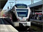 Der Abellio ET 23005 steht am 02.04.2011 im Hauptbahnhof von Essen zur Abfahrt nach Hagen bereit.