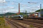 ET 23008 (3-teiliger Stadler Flirt) der Abellio Rail NRW ist am 10.07.2013 vom Bahnhof Siegen-Geisweid, in Richtung Siegen Hbf, losgefahren.
Er befhrt die KBS 440 (Ruhr-Sieg-Strecke) als RB 91 (Ruhr-Sieg-Bahn) die Verbindung Hagen-Siegen. 