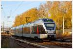 ET 23006 (3-teiliger Stadler Flirt) der Abellio Rail NRW ist gerade am 16.11.2013 vom Bahnhof Kreuztal in Richtung Siegen Hbf losgefahren.

Er befährt die KBS 440 (Ruhr-Sieg-Strecke) als RB 91 (Ruhr-Sieg-Bahn) die Verbindung Hagen-Siegen (Umlauf ABR 89568). 