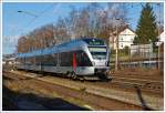 Der ET 23 002  Märkischer Kreis  der Abellio Rail NRW GmbH  (3-teiliger Stadler Flirt EMU 2 bzw. BR 0427), als RE 16  Ruhr-Sieg-Express  (Essen - Hagen - Siegen), hat am 02.02.2014 den Bahnhof Kreuztal verlassen und rauscht weiter in Richtung Siegen. 

Der FLIRT wurde 2007 von Stadler unter der Fabriknummer 37659 gebaut. Er ist von Macquarie Rail (vormals CBRail) geleast bzw. gemietet. 

Der Triebzug hat die NVR-Nummern 94 80 0427 101-1 D-ABRN / 94 80 0827 101-7 D-ABRN / 94 80 0427 601-0 D-ABRN.
