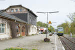 Noch gut in Schuss ist das Bahnhofsgebäude im nordbayerischen Kurort Bad Steben.