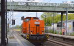 ArcelorMittal Eisenhüttenstadt Transport GmbH mit der Lok  61  [NVR-Nummer: 98 80 3293 061-8 D-EKO] am 05.09.18 Durchfahrt Bf.