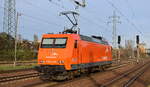 AMEH Trans - ArcelorMittal Eisenhüttenstadt Transport GmbH, Eisenhüttenstadt [D] mit ihrer neueren im Fuhrpark befindlichen  145-CL 005  [NVR-Nummer: 91 80 6145 096-4 D-EKO] am 22.11.23 Höhe Bahnhof Flughafen BER Terminal 5.