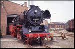 503655 von Eisenbahntradition stand am 9.7.1993 mit einem aufgearbeiteten aber noch unfertigen Tender vor der Werkstatt in Lengerich Hohne.