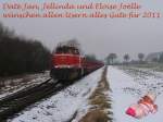 Meine Fraue, meine kleine Tochter und ich wnsche ihnen ein SUPER 2011 mit viele schne Bahnbilder! Zum Bild: rechts Elose Jolle und links Lok 53 (G1206) der Westflische Landeseisenbahn (WLE) auf die Strecke der Teutoburger Wald-Eisenbahn mit Gterzug KC64222 von Hanekenfhr nach Paderborn bei Lienen am 21-2-2010.
