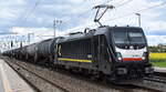 CTL Logistics GmbH, Berlin [D] mit der BRCE Lok  187 100-3  [NVR-Nummer: 91 80 6187 100-3 D-DISPO] und einem Kesselwagenzug am 18.04.24 Höhe Bahnhof Rodleben.