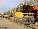 Robel Bahnbau Gruppe 9420 003-2 D-DB - GKW 301 - am 15. November 2020 im Güterbahnhof Berlin Grünau.