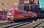 DB Cargo 193 307 und 193 xxx am 20.03.18 in Hamburg Hbf mit Kohlewagen. Das Foto wurde von einen Bahnsteig gemacht. Das Foto hat ein Freund von mir gemacht und ich darf es veröffentlichen