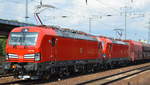 DB Cargo Deutschland AG  mit der Doppeltraktion  193 355  [NVR-Number: 91 80 6193 355-5 D-DB] +  193 330  [NVR-Number: 91 80 6193 330-8 D-DB] mit Erzzug (leer) Richtung Hamburg, 17.07.18 Bf.