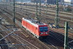 DB Cargo Deutschland AG mit  187 156  [NVR-Number: 91 80 6187 156-5 D-DB] Richtung Berlin Gesundbrunnen am 25.02.19 Höher Berlin-Westhafen unterhalb der Putlitzbrücke.