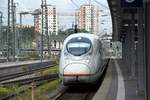 STUTTGART, 20.09.2021, ein ICE bei der Einfahrt in Stuttgart Hbf