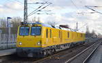 DB Netz Instandhaltung mit dem  Schienenprüfzug SPZ STW BR 720.3 (719 301 + 720 301) mit der Nr. D-DB 99 80 9360 006-7 am 19.01.19 bei der Durchfahrt Bf. Berlin-Hohenschönhausen, nachdem sie kurz zuvor umgesetzt hatte. 