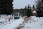 VT 40 auf dem Weg nach Sokolov hier bei den Rissfällen in Grünbach aufgenommen. 9.12.2017