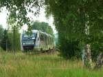 Der Fussballzug der Vogtlandbahn war am 1.Juli 2010 auf der Nebenbahn Mnchberg - Helmbrechts im Einsatz.