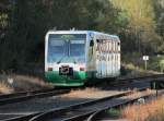 3.10.2011 15:09 VT 38 der Vogtlandbahn aus Sokolov nach Falkenstein (Vogtland) kurz nach der Ausfahrt aus dem Bahnhof Kraslice předměst