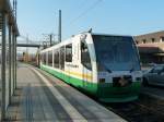 Eine Vogtlandbahn steht am 14.11.12 zur Abfahrt nach Plauen im Hofer HBF bereit.