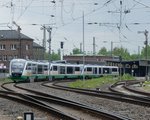 Dreierpack Trilex-Desiros auf Überführungsfahrt von Neumark nach Dresden bei der Aussfahrt am 19.05.2016 aus dem Zwickauer Hauptbahnhof.