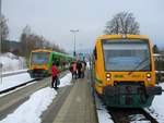 Waldbahn Stadler Regioshuttle VT650 659 und VT650 071 am 20.02.18 in Gotteszell. Das Foto ist von einen Freund und ich darf es Veröffentlichen. Wie man sieht war der VT650 071 mal bei der ODEG gefahren