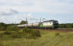 ELL Vectron 193 286-2 mit Kesselwagen von SlovVagon, war in Richtung Schwerin unterwegs. 3km östlich von Büchen, 31.08.2018.