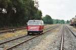 In diesem Schienenkleinwagen wurde beim Tag der offenen Tr 2007 der EVB zur Mitfahrt eingeladen. Er ist liebevoll restauriert.
Im Hintergrund der VT92 501 und eine EVB-V100 die mit Fhrerstandsmitfahrten unterwegs ist.