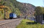 151 118-7 (EGP) zu sehen am 19.10.17 mit einem Leerautozug in Saalfeld/Saale.