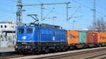 EGP mit  140 876-4  (NVR:  91 80 6 140 876-4 D-EGP ) und Containerzug am 09.03.22 Durchfahrt Bf. Golm.