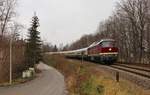 132 334-4 (EBS) fuhr am 16.12.17 mit einem Sonderzug von Erfurt nach Schwarzenberg/Erzgeb. Hier ist der Zug in Zwickau zu sehen. Gruß an den Tf!