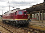 EBS 132 334-4 am 20.08.2016 beim umsetzen in Naumburg (S) Hbf. Sie pendelte an dem Tag mit zwei Doppelstockwagen im Sonderzugverkehr mehrmals zwischen Karsdorf und Naumburg (S) Hbf. 