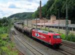 145-CL 012 der HGK zieht am 09. August 2014 einen Kesselwagenzug durch Kronach in Richtung Saalfeld.