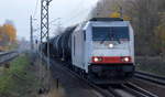 hvle - Havelländische Eisenbahn AG mit  285 105-3  [NVR-Number: 92 80 1285 105-3 D-HVLE] und Kesselwagenzug (leer) Richtung Stendel am 05.11.18 Bf. Berlin-Hohenschönhausen.