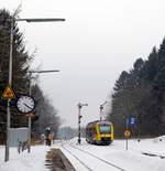 HLB VT 208 (640 108) als RB 61734  Westerwald-Sieg-Bahn  Westerburg - Siegen Hbf verläßt am 03.03.18 den Bahnhof Langenhahn.