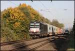 MRCE Vectron Lok X4E-860 ist hier am 9.10.2018 15.54 Uhr mit einem Containerzug in Lengerich Schollbruch in Richtung Münster unterwegs.