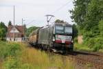 193 857 mit geschlossenen ARS-Autotransportwagen in Fahrtrichtung Norden.