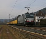 193 858 mit geschlossenen ARS-Autotransportwagen in Fahrtrichtung Norden.