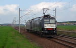 185 553 und 185 554 rollten am 04.04.17 zusammen durch Rodleben Richtung Roßlau. Wahrscheinlich ging die Fahrt zum Aw Dessau.