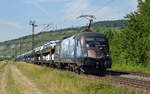 Mit einem Altmannzug am Haken fuhr 182 509 am 15.06.17 durch Thüngersheim Richtung Würzburg.