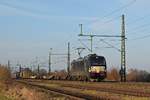 MRCE X4E-871 (193 871), ist für boxXpress mit einem teil ausgelasteten Containerzug am 23.02.18 bei Diepholz in Richtung Osnabrück unterwegs.