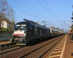 Am 02.04.2016 bespannte die 182 596 (ES 64 U2-096) einen TEE in Richtung Eisenach. Aufgenommen in Ronshausen.