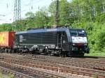MRCE-Dispolok ES 64 F4-997 (189 097) zieht einen Containerzug durch Kln-Gremberg. Aufgenommen am 02/05/2009.