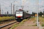 MRCE Lok 189 844 schiebt eine Regionalbahn aus Grokorbetha nach Halle(Saale).06.08.2011.