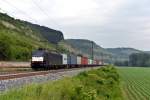 185 544 mit einem Containerzug am 02.06.2012 unterwegs bei Karlstadt.